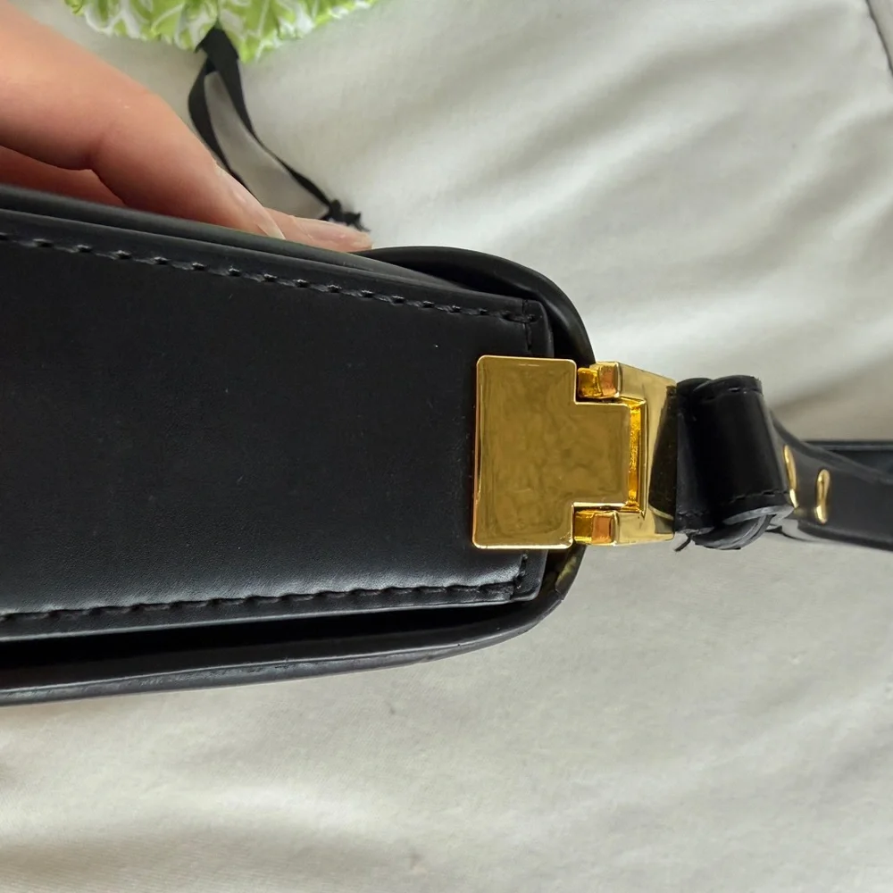 JW PEI Black shoulder bag with Gold-Tone Accents - Picture 6 of 6